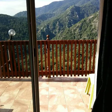 Villa Nazza Pedi Quarciu